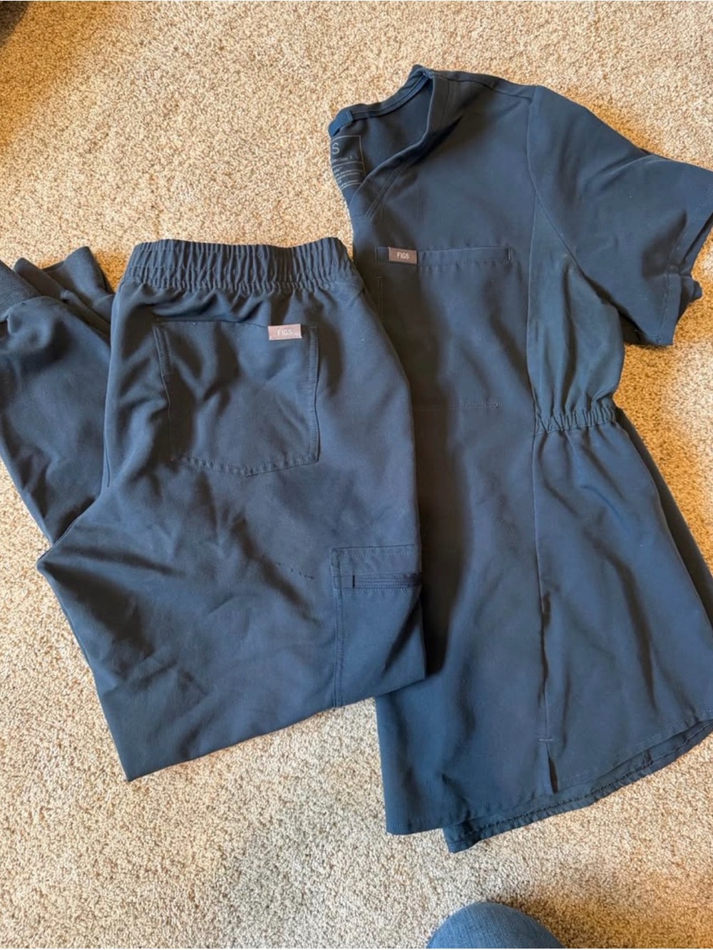 Figs Women's maternity scrubs